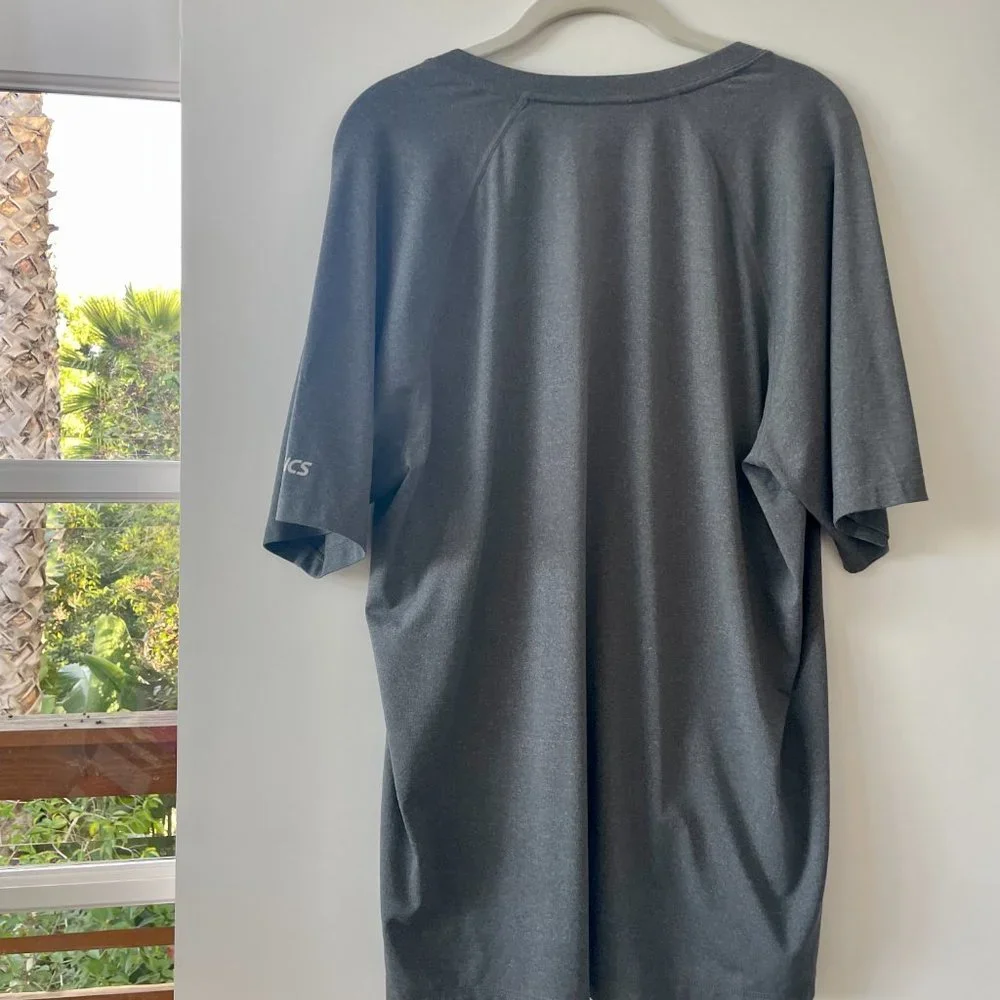 Asics Short Sleeve‎ Charcoal Grey T-Shirt, Size Large, NWOT